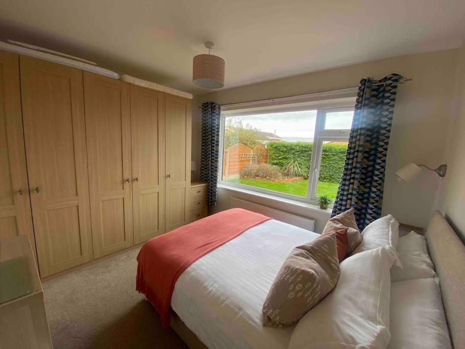 Number 3 Villa Penrhyn Bay Exterior photo